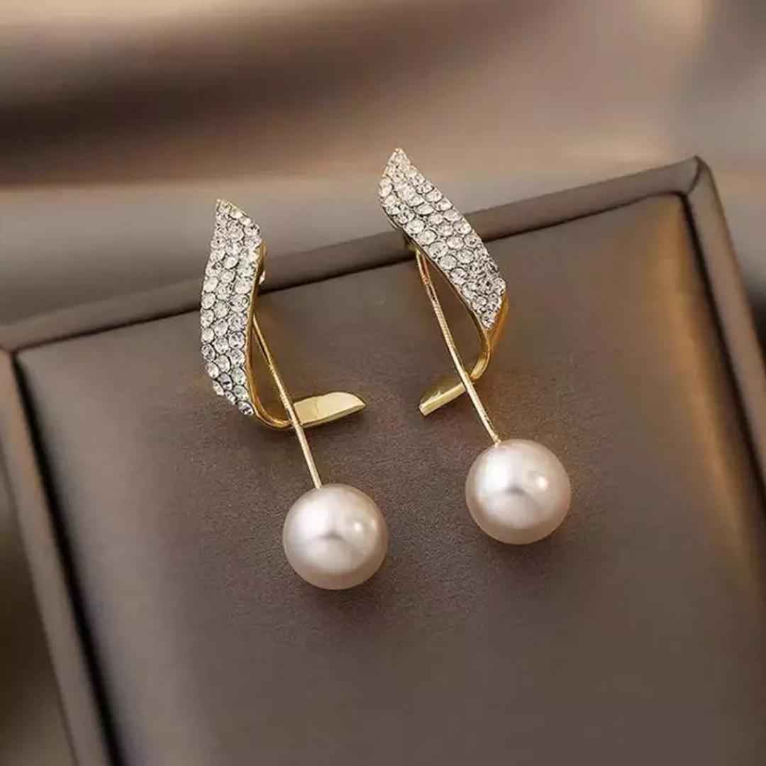 AVR JEWELS Korean Beautiful Pearl Wing Stud Earrings 2 Pcs/Set